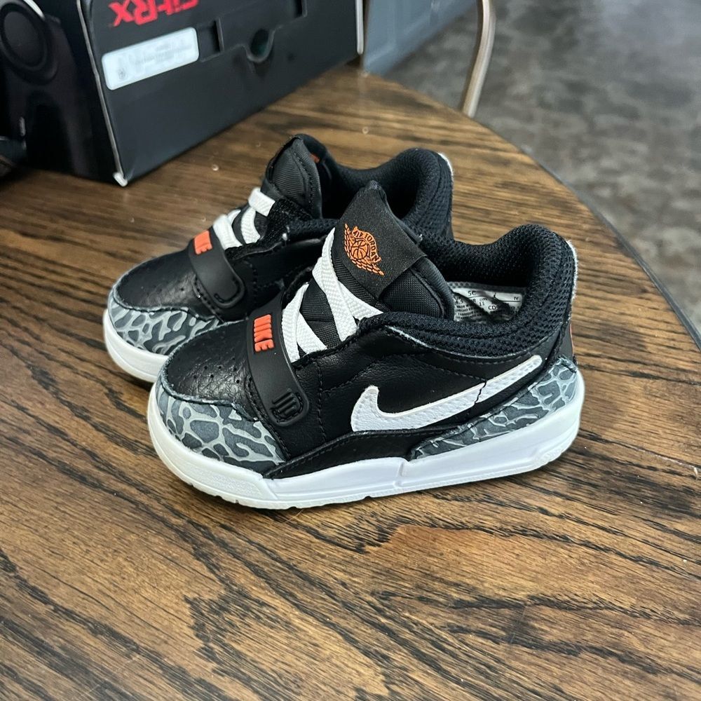 Jordan Legacy 312 Low Toddler - Picture 5 of 7